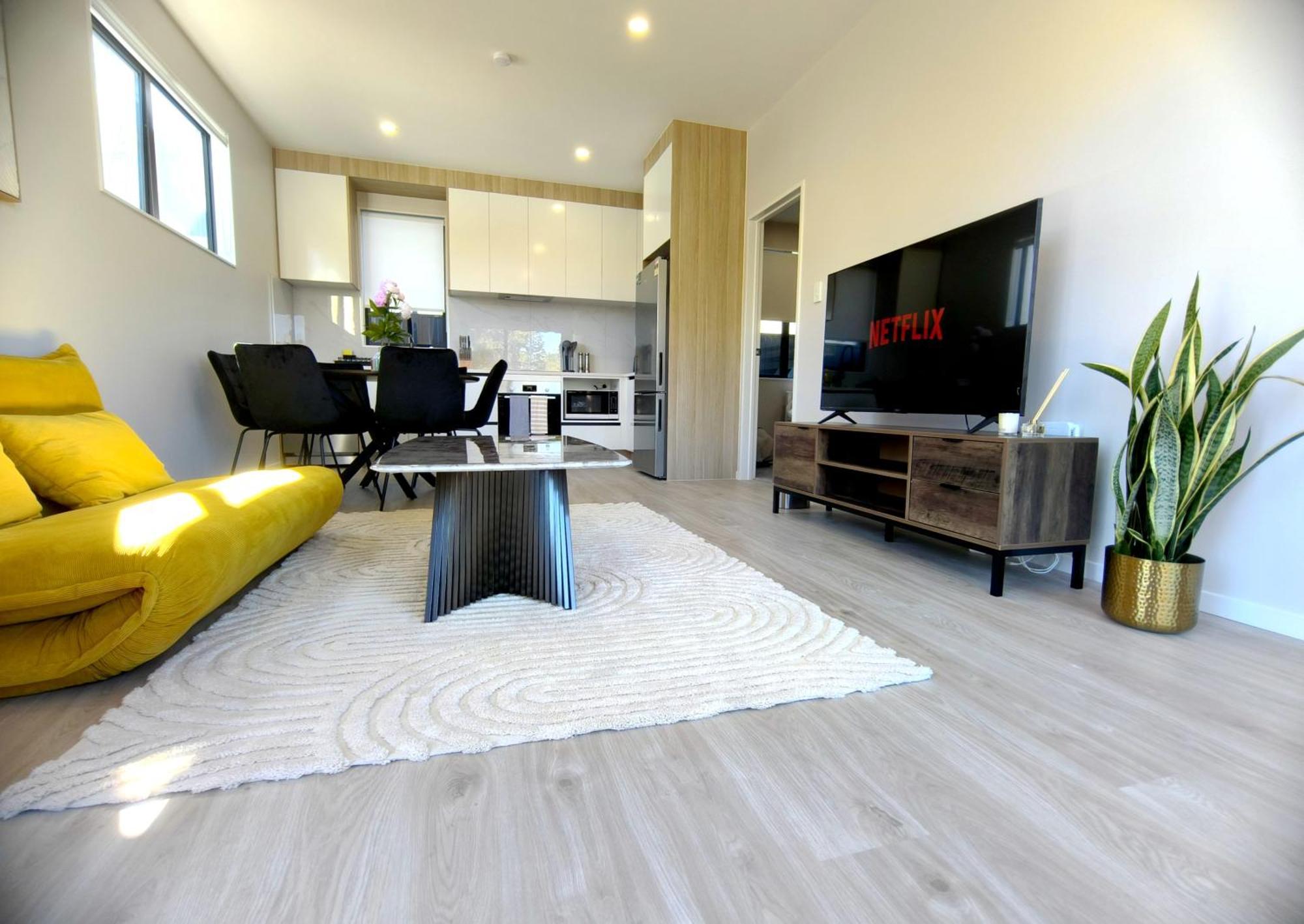 Villa Stylish 4br Home, Netflix, Walk To Eateries And Schools