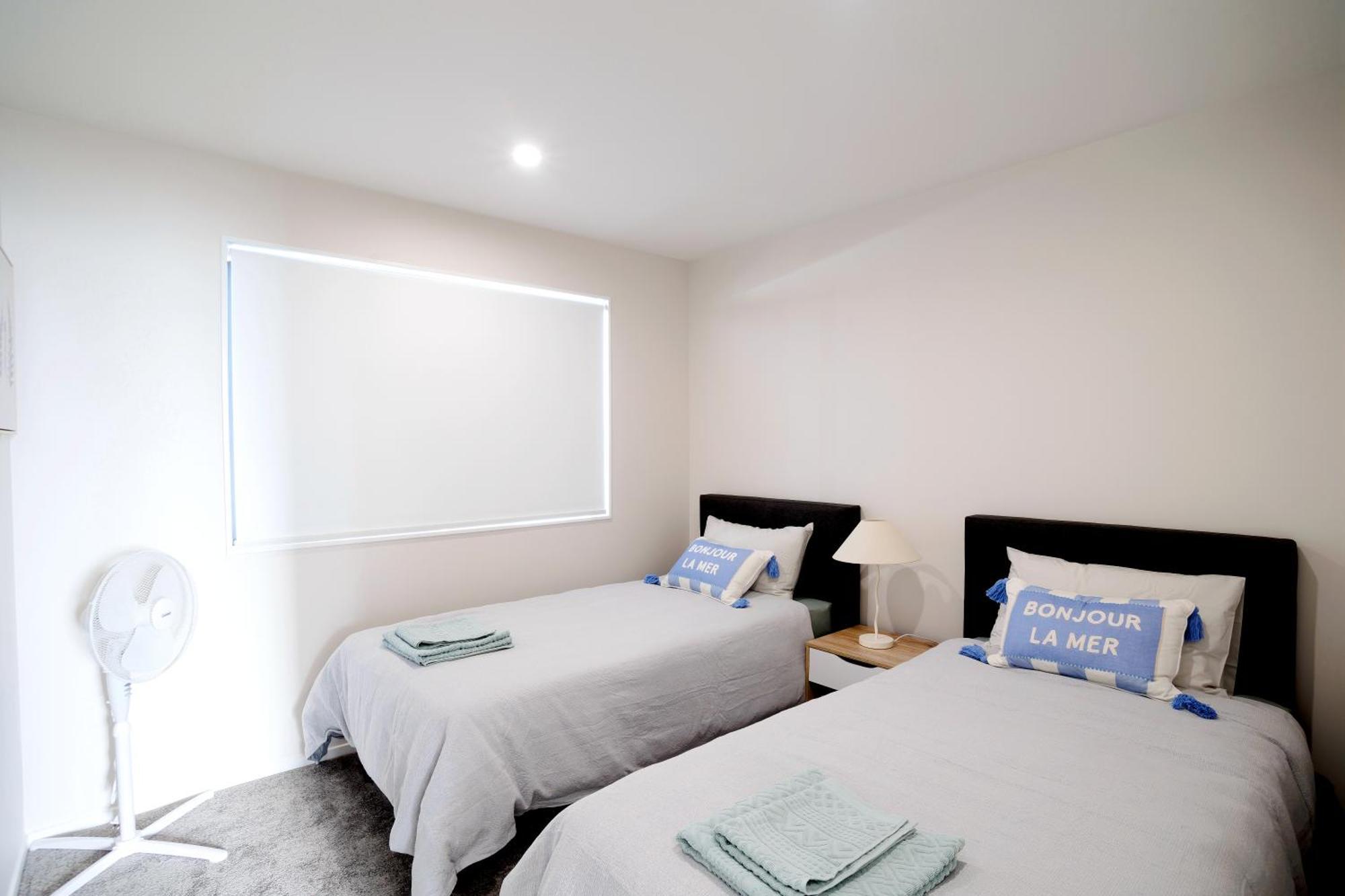 Stylish 4br Home, Netflix, Walk To Eateries And Schools Villa *