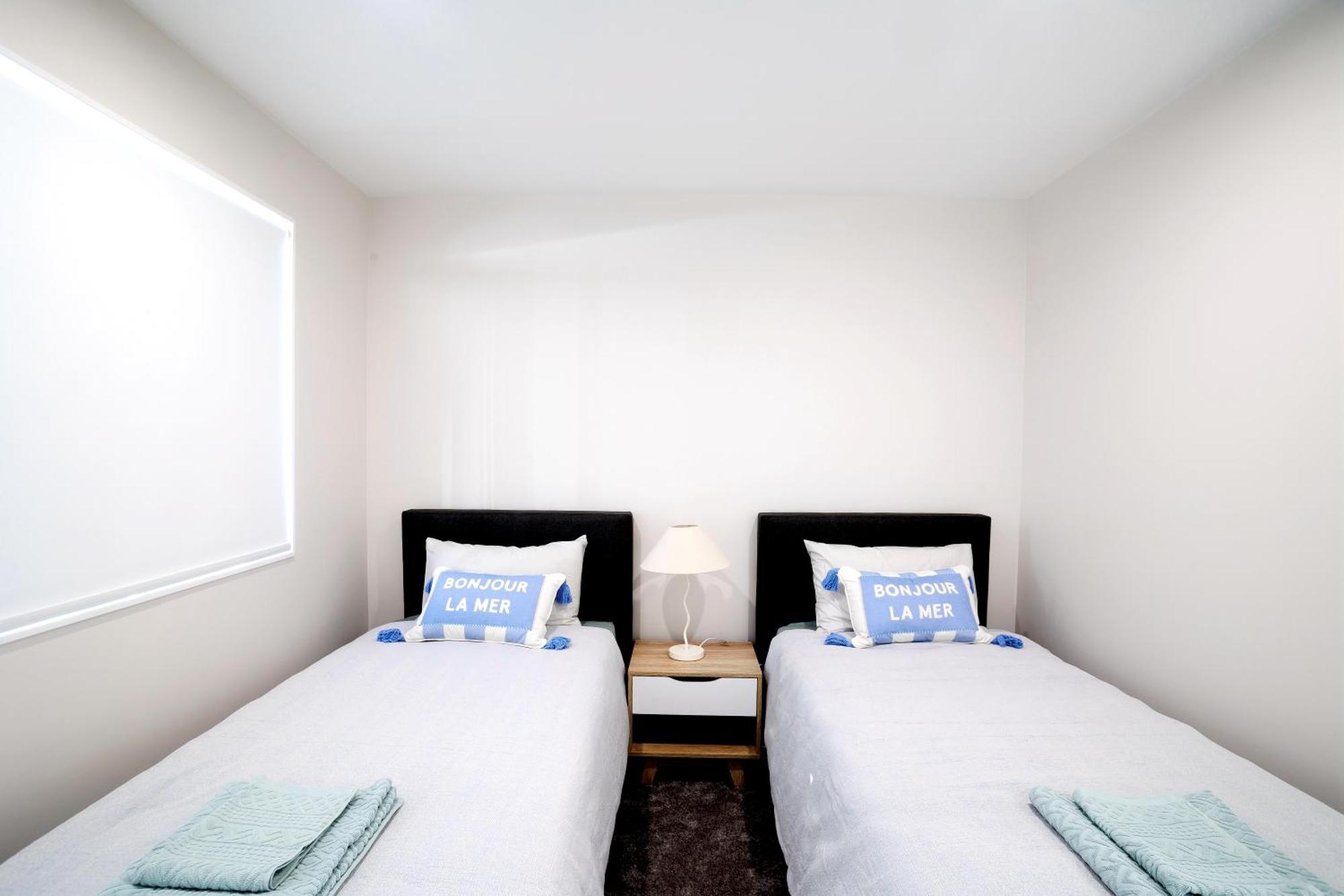 Stylish 4br Home, Netflix, Walk To Eateries And Schools Auckland